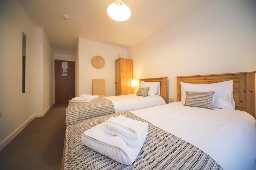 Standard Twin Room - Photo 1