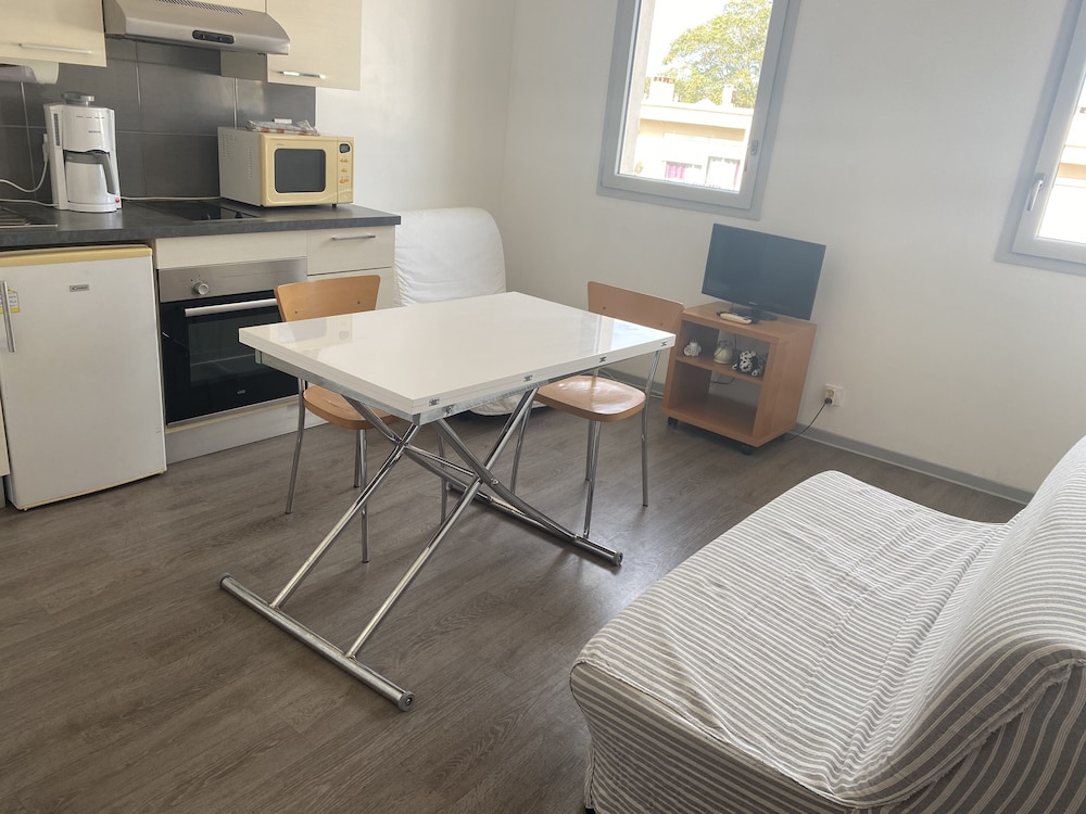 Economy Apartment photo 3