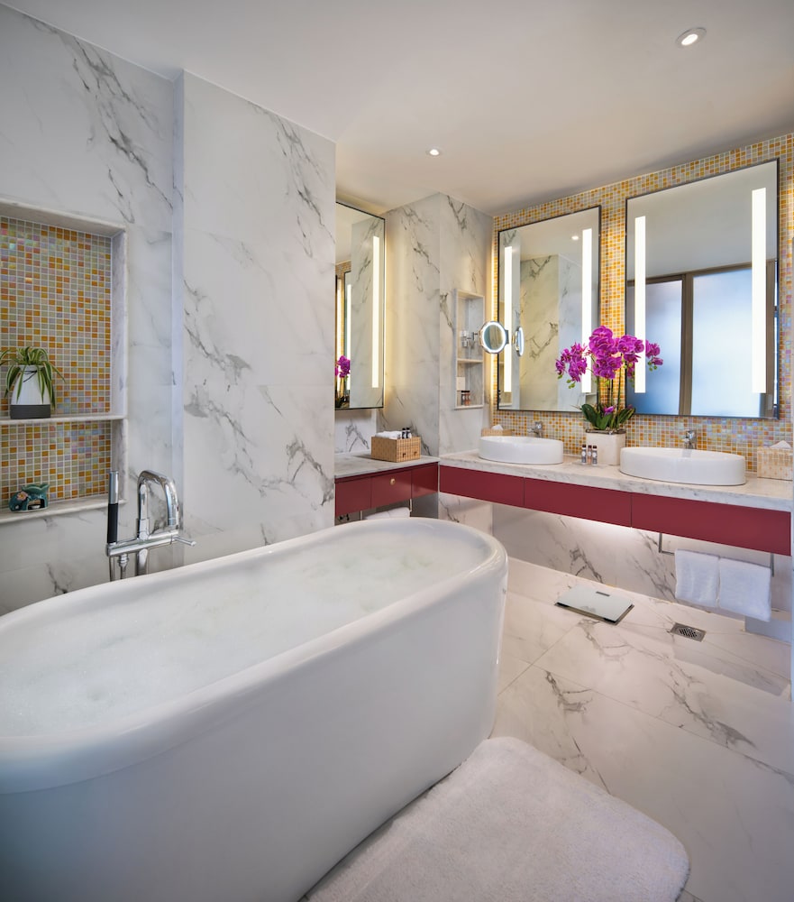 Suite (SeleQtions) photo 2