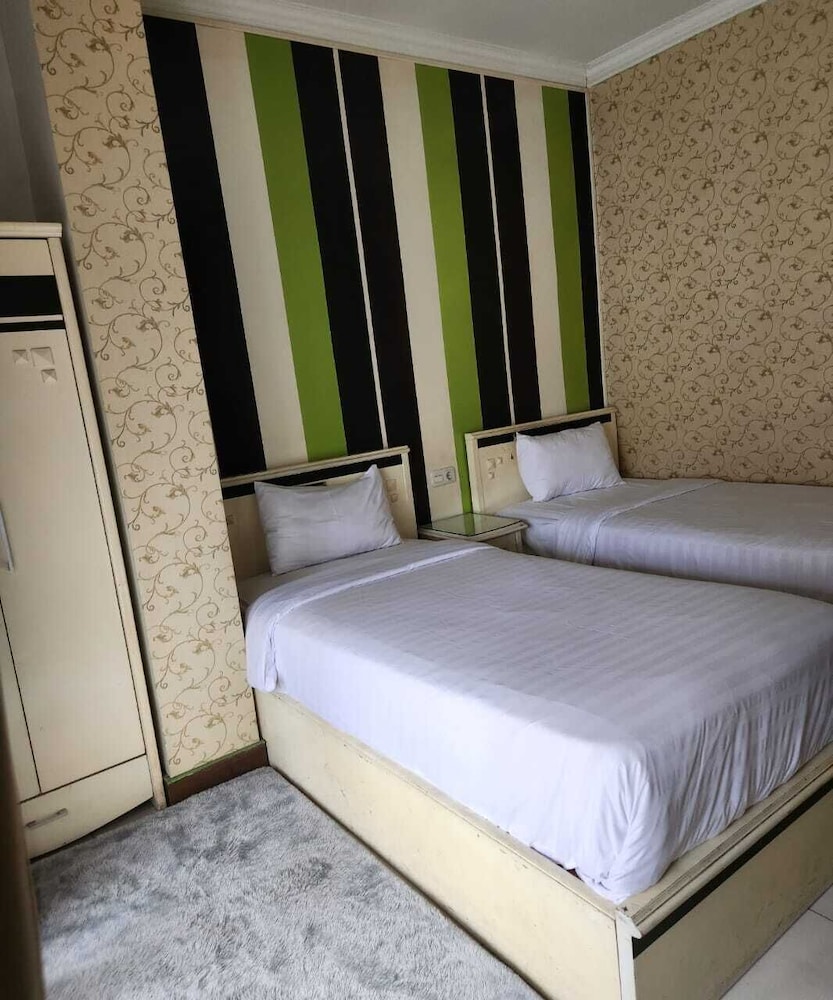 Deluxe Room - Photo 4