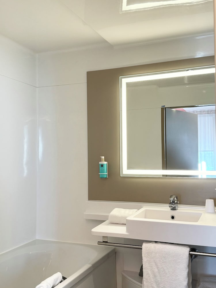 Superior Suite, Multiple Beds - Photo 6