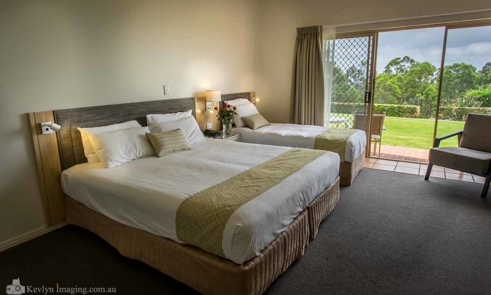 Deluxe King Single Room