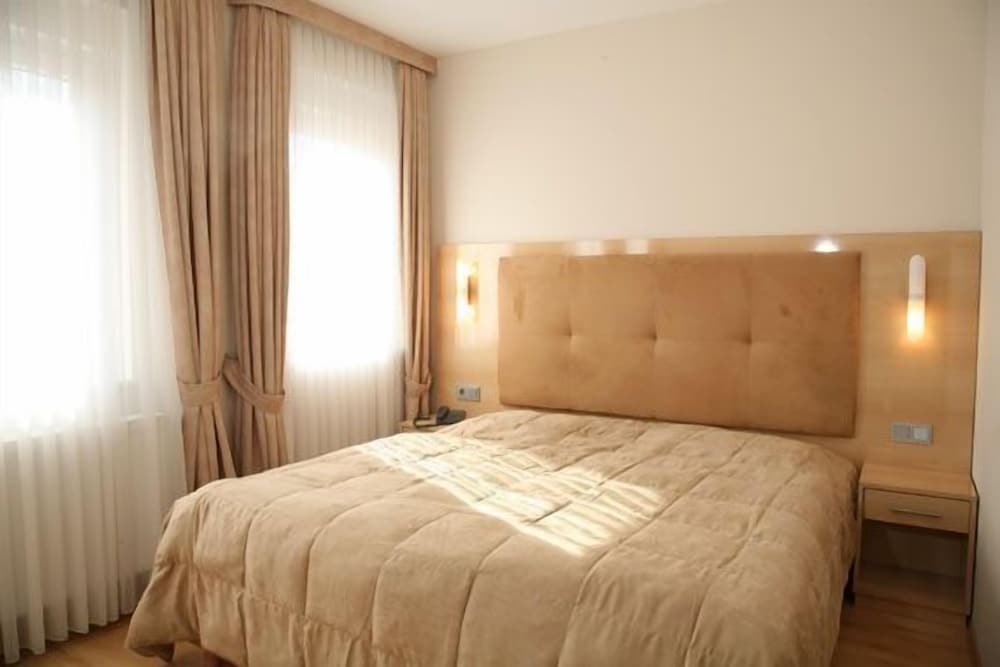 Standard Triple Room photo 3