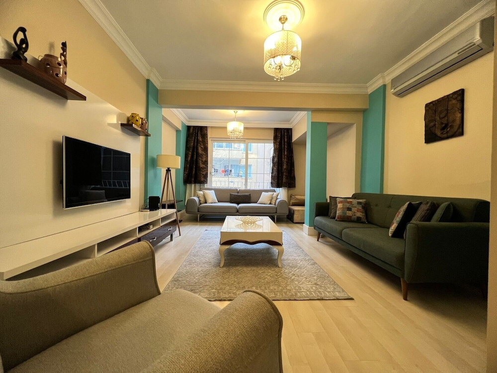 Apartment photo 1