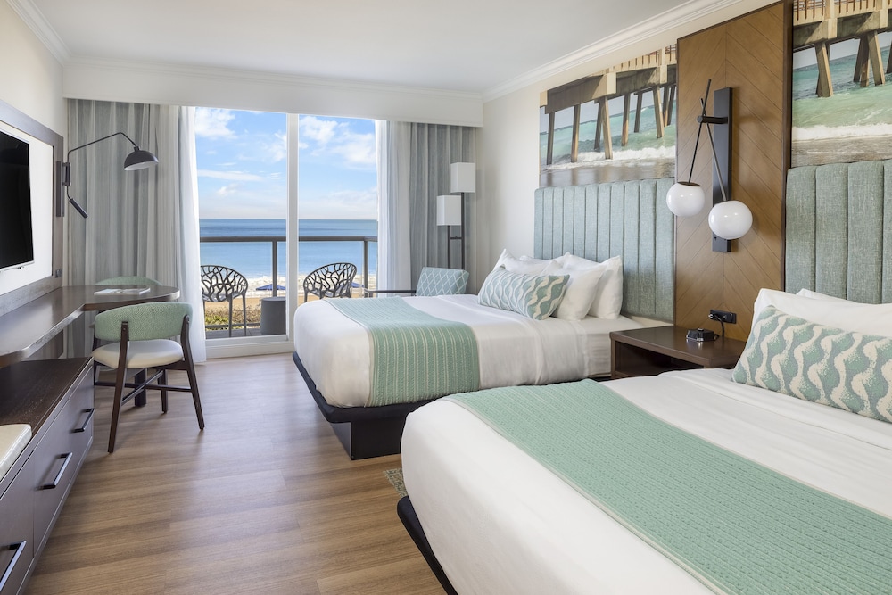 Room, 2 Queen Beds, Balcony, Ocean View photo 1