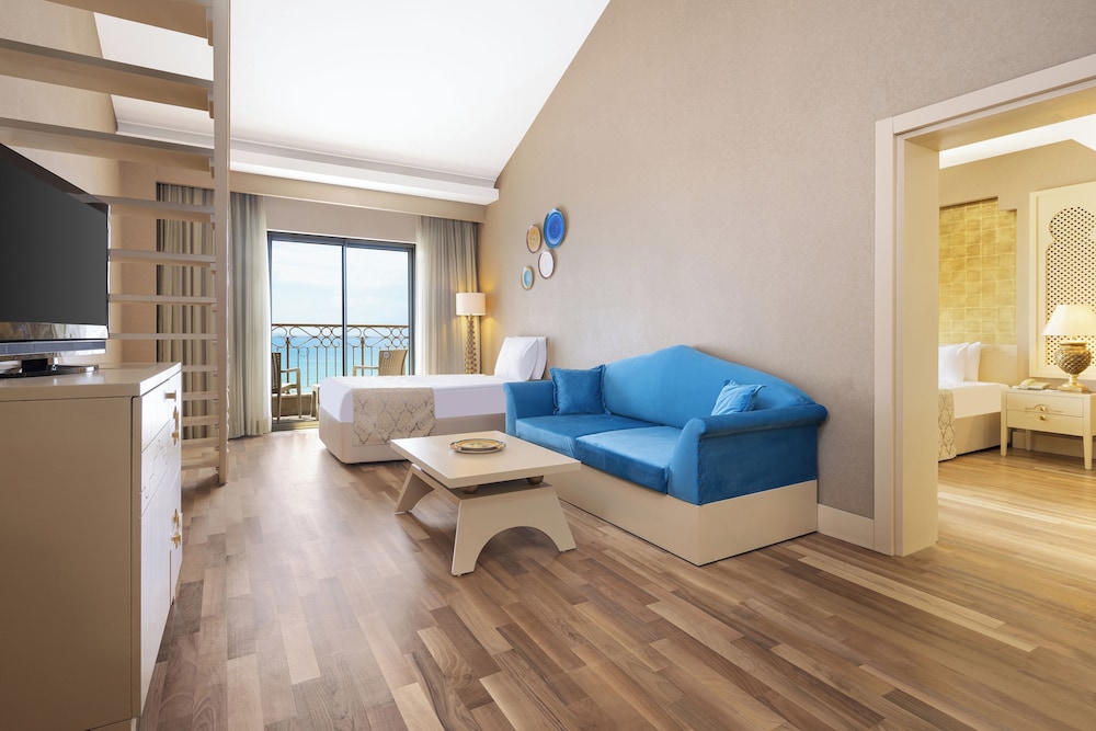 Coconut Dublex Suite