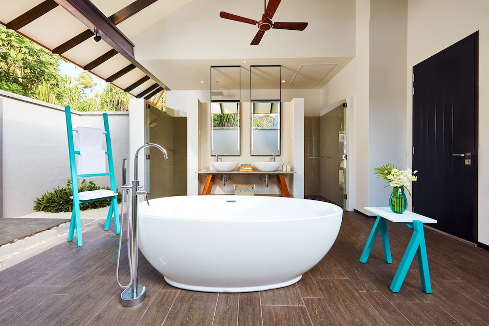 Beach Villa with Private Pool photo 2