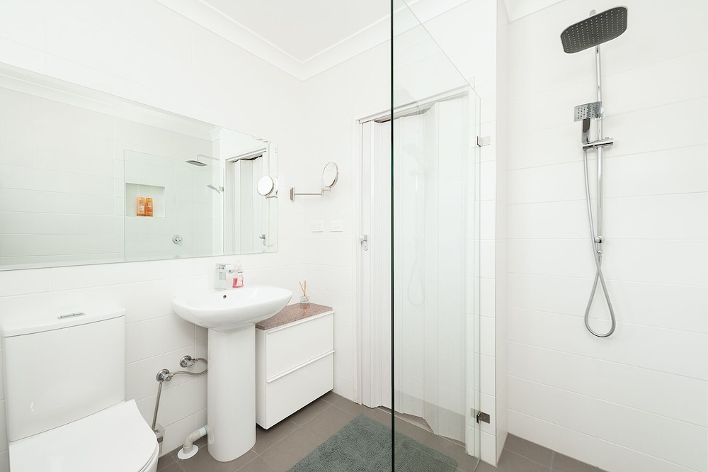 Exclusive Townhome, 2 Bedrooms photo 2