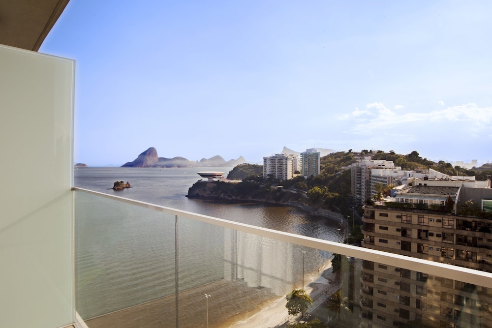 Superior Room, Partial Sea View photo 1