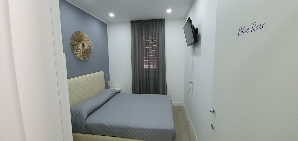 Room, Ensuite photo 3
