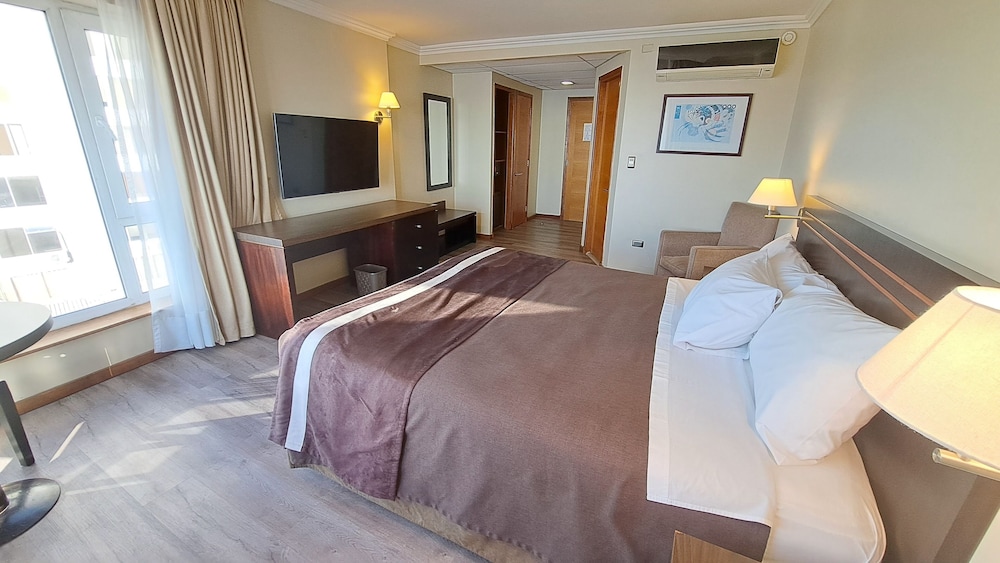 Standard Room, City View photo 2