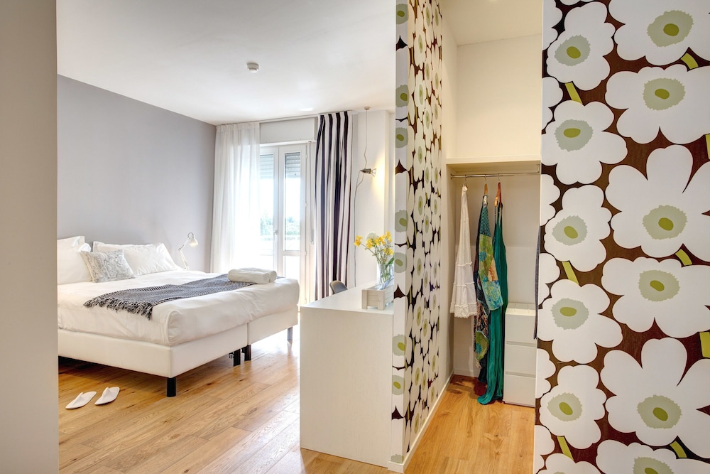 Deluxe Quadruple Room - Photo 18
