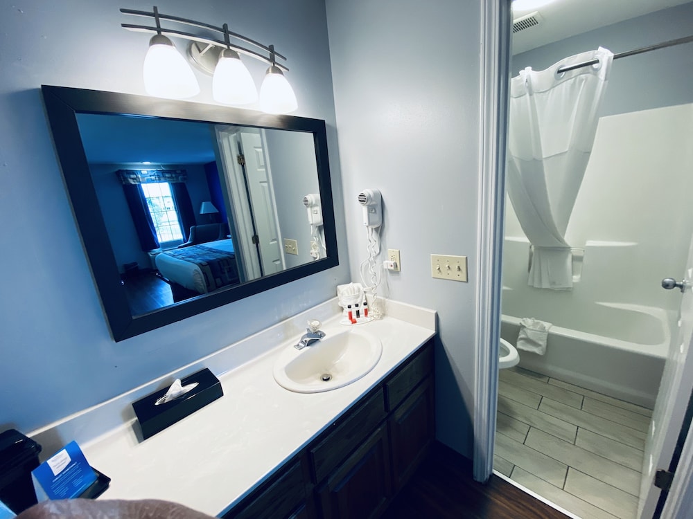 Room - Photo 3
