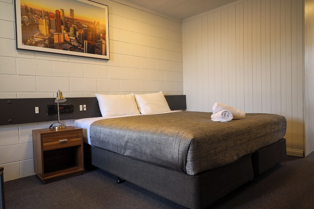 Superior Room, 1 King Bed - Photo 1