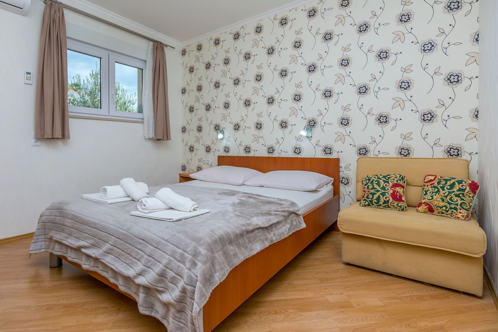Apartment (A3) photo 2