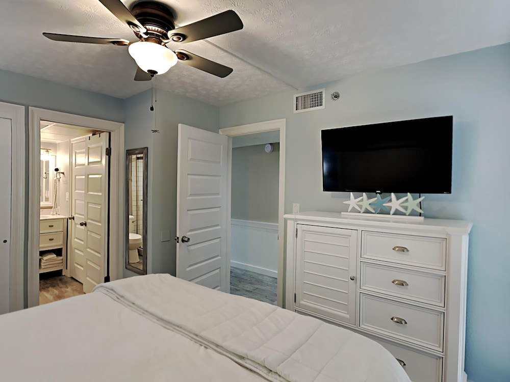 Condo, 1 King Bed with Sofa bed, Balcony, Ocean View (T3 206 - No Pets)
