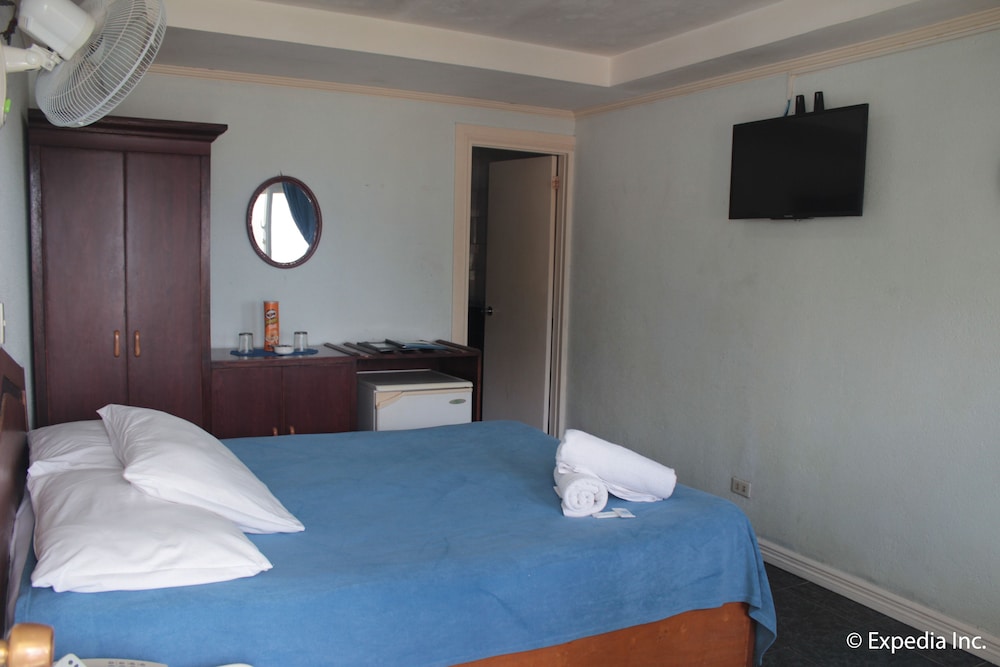 Deluxe Room, Beachfront photo 2