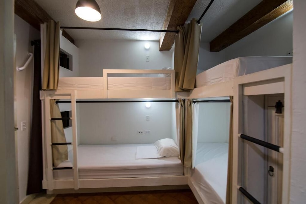 Classic Shared Dormitory, Multiple Beds, Ensuite photo 1