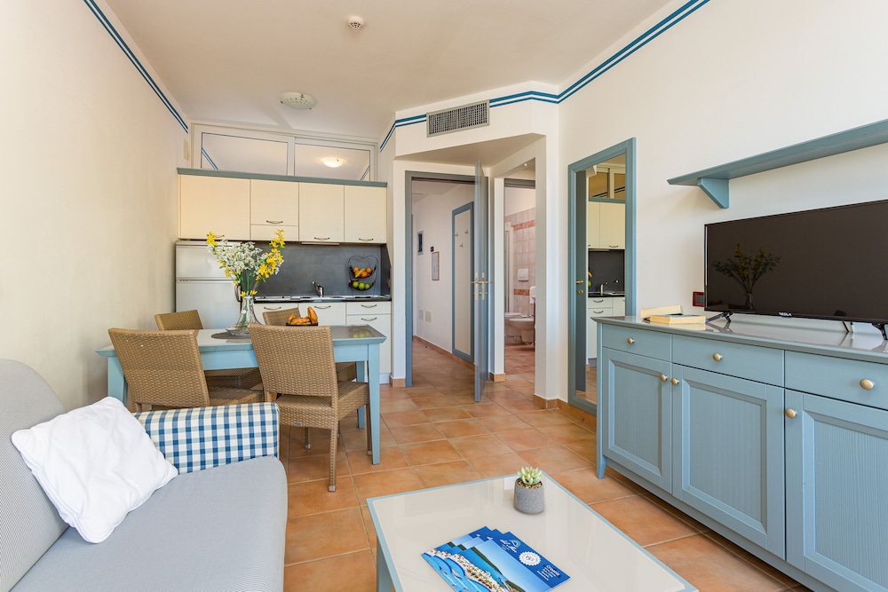 Deluxe Apartment, 1 Bedroom, Balcony, Sea View