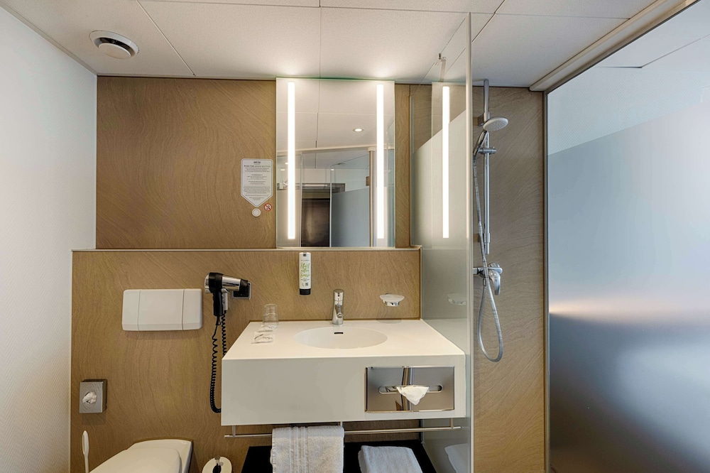 Room, Accessible (Individual)