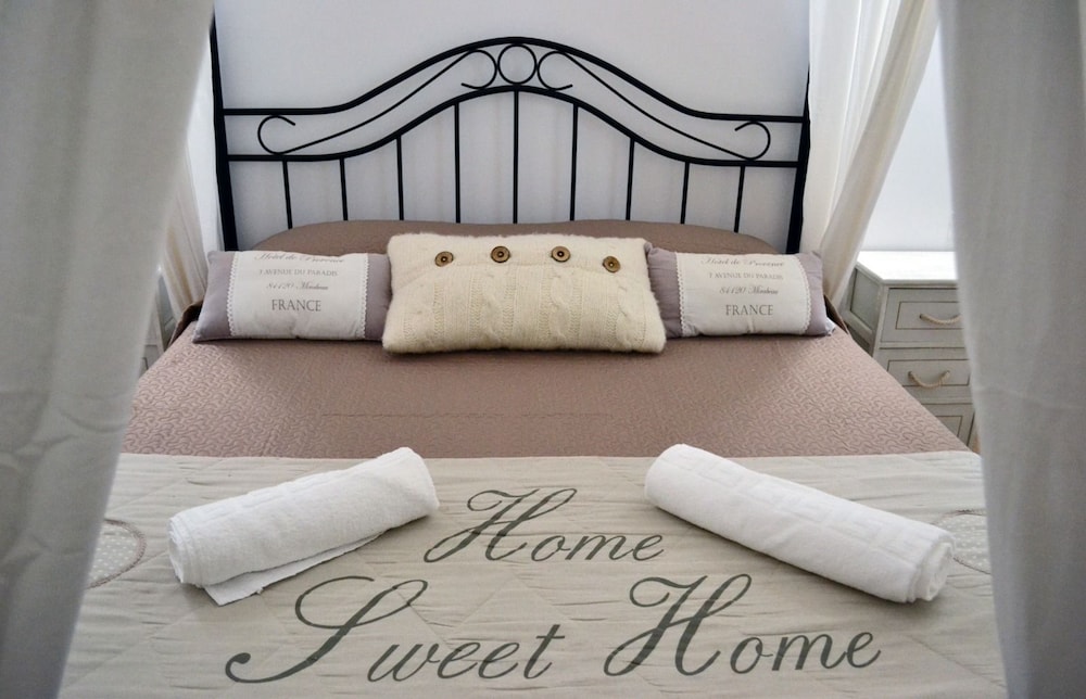 Exclusive Double Room, 1 Queen Bed, Private Bathroom, City View