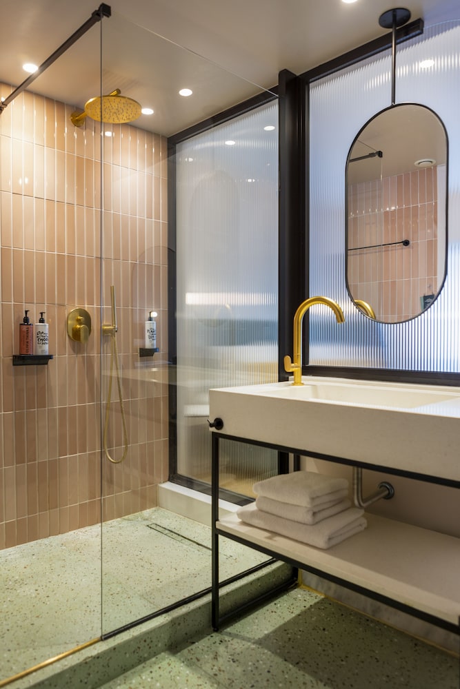 Superior Double or Twin Room photo 3