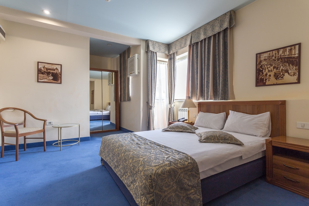 Double/Twin Standard Room photo 1