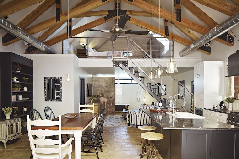 Premium Suite, Ensuite, Courtyard View (Loft) photo 1