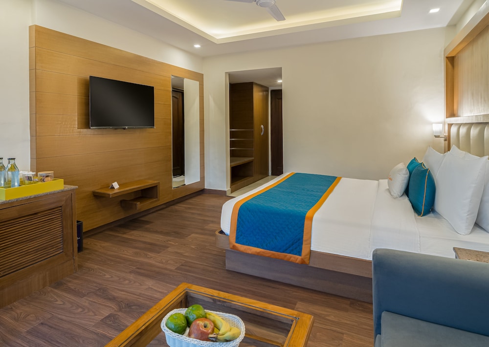 Luxe Room with Terrace - Photo 6