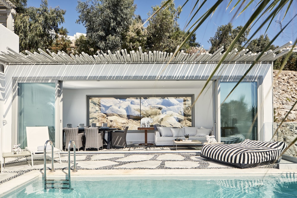 Executive Suite, Private Pool - Photo 1