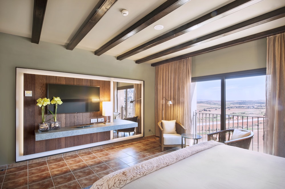 Deluxe Room (Spa Access) photo 3