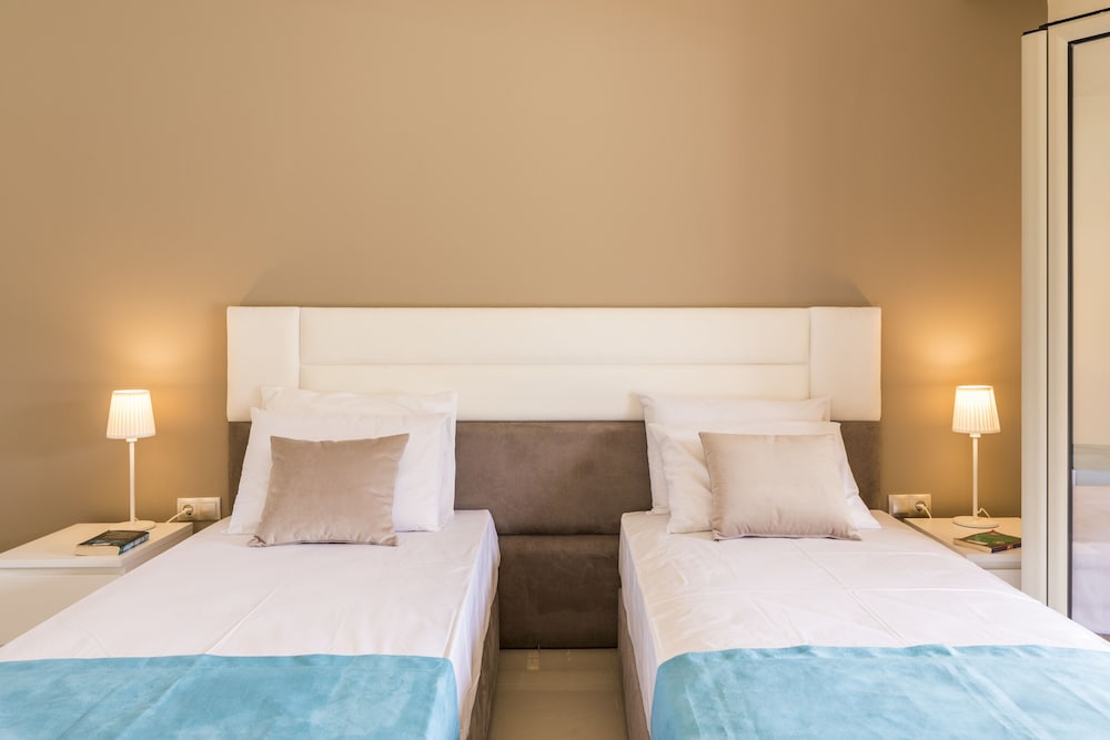 Luxury Villa, 4 Bedrooms, Private Pool