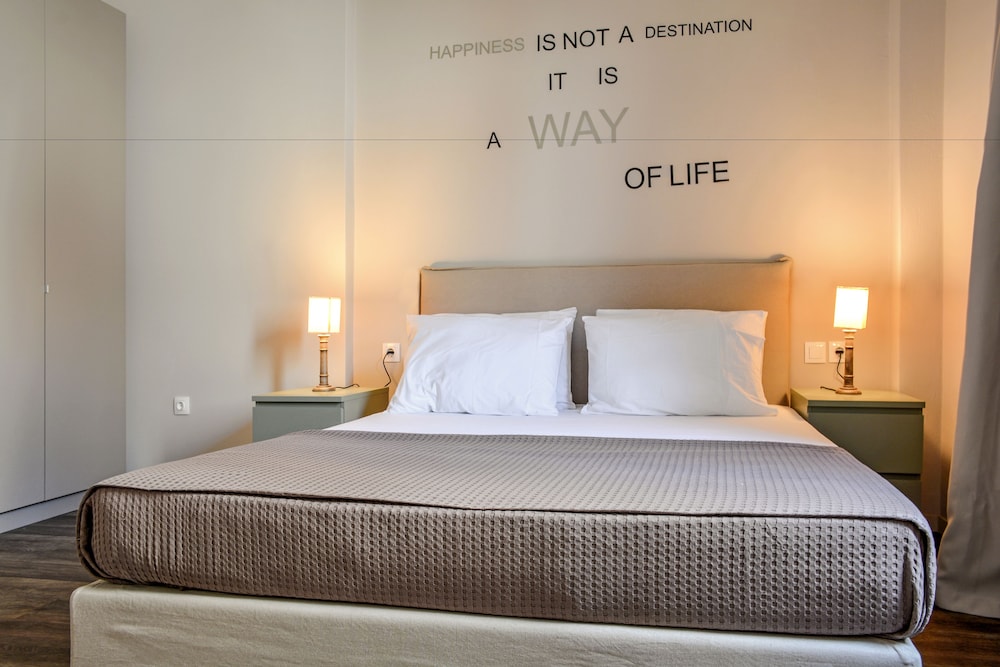 Economy Double Room thumbnail 5