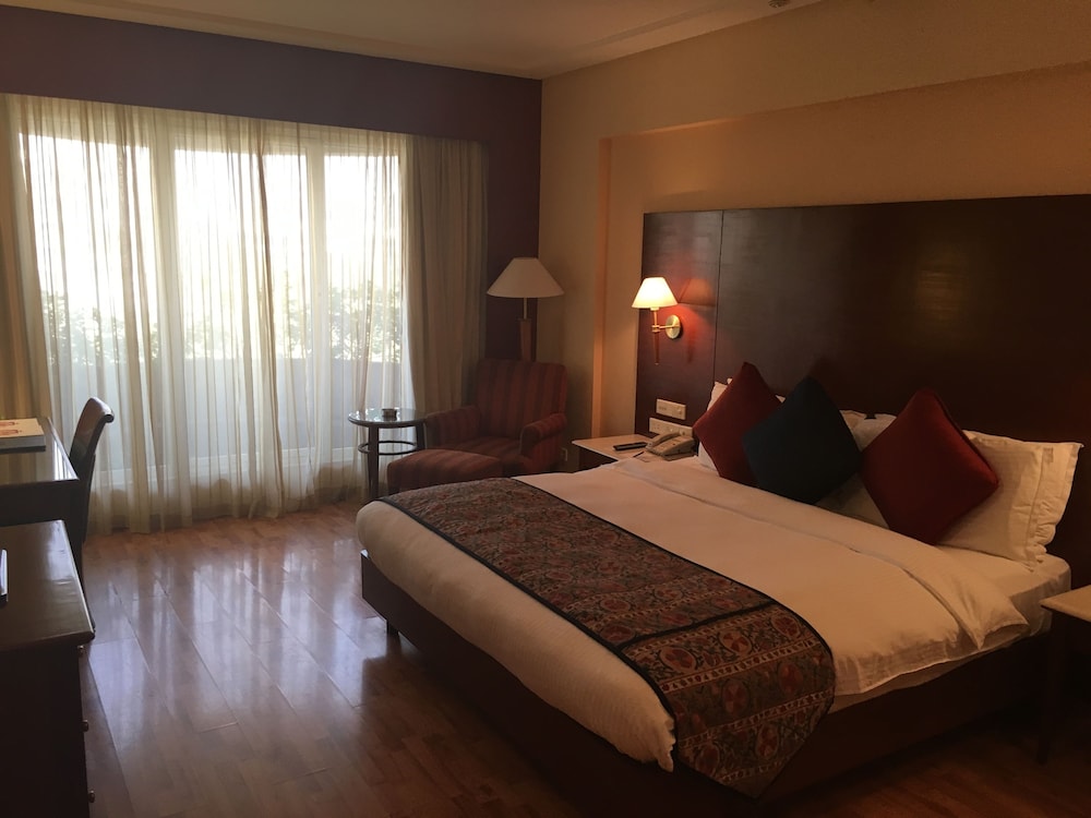 The Lalit Executive Club King Room - Photo 1