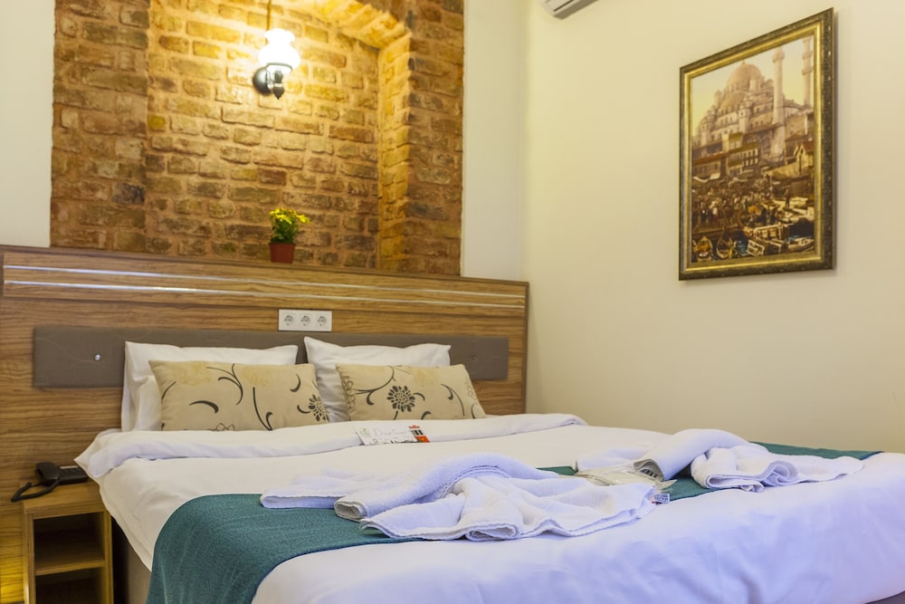 Economy Double Room photo 1