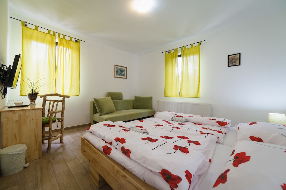 Deluxe Double Room - Photo 7