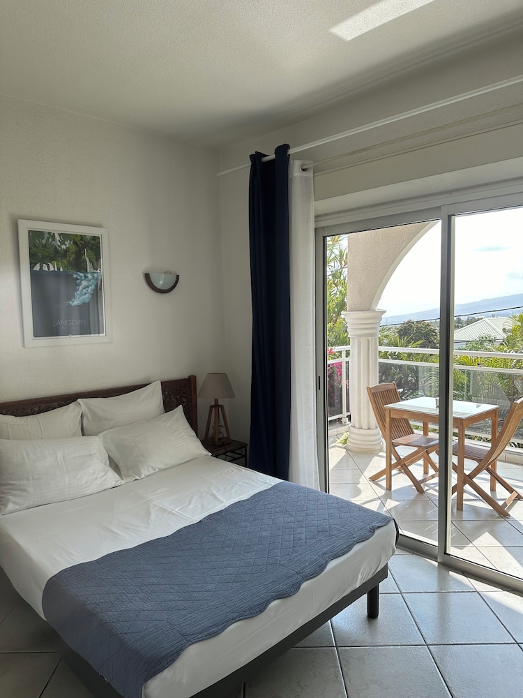 Superior Room, Garden View