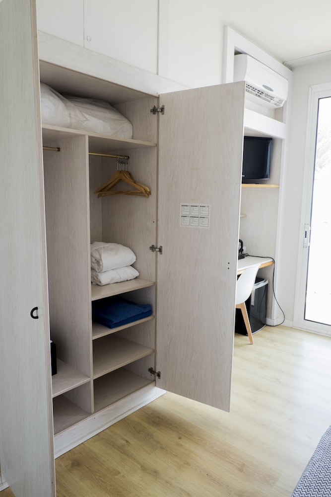 Standard Triple Room, Balcony - Photo 6