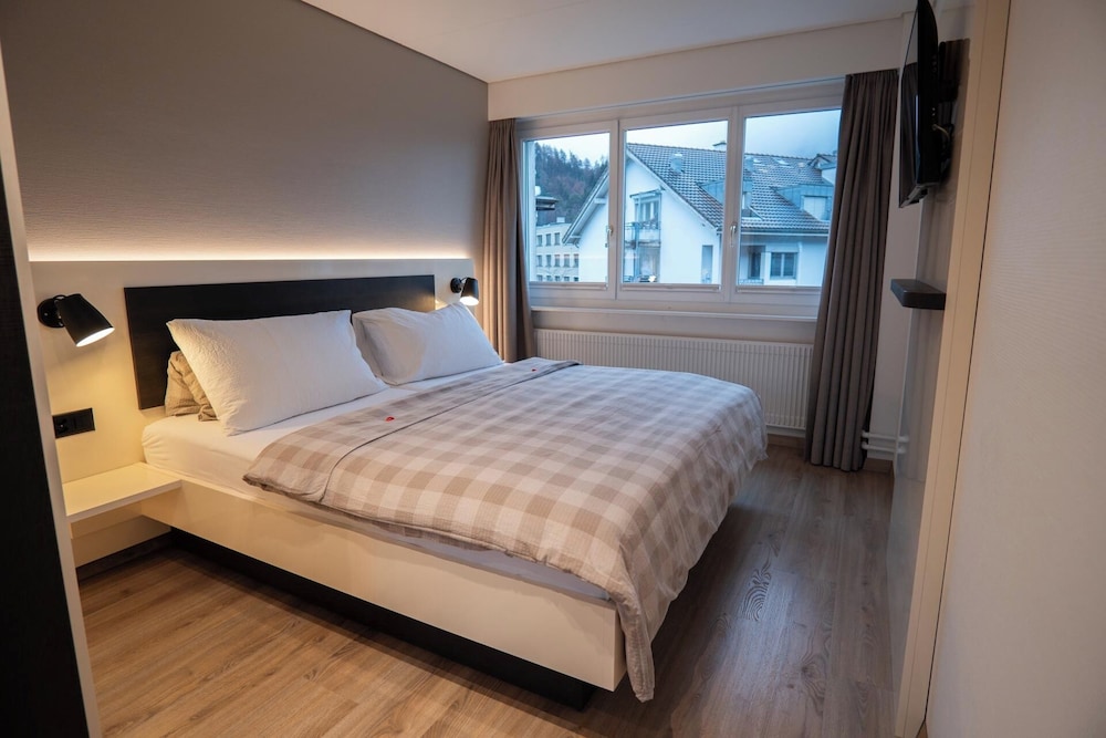 Family Suite (Air Conditioning) - Photo 2