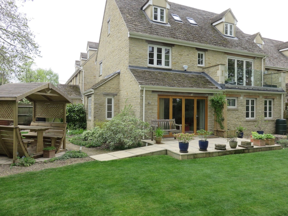 Cottage photo 2
