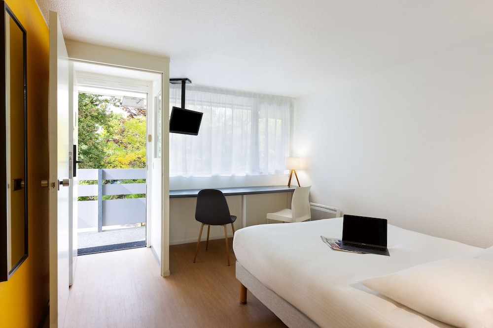 Standard Room, 1 Double Bed - Photo 5