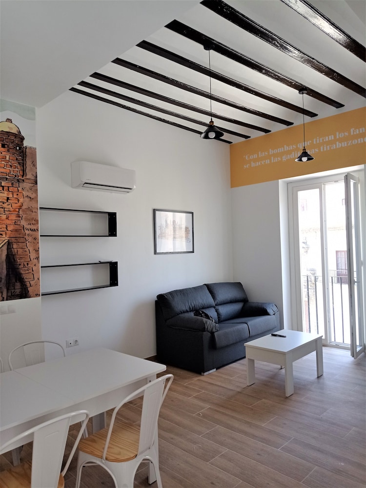Deluxe Apartment, 2 Bedrooms, Balcony, City View