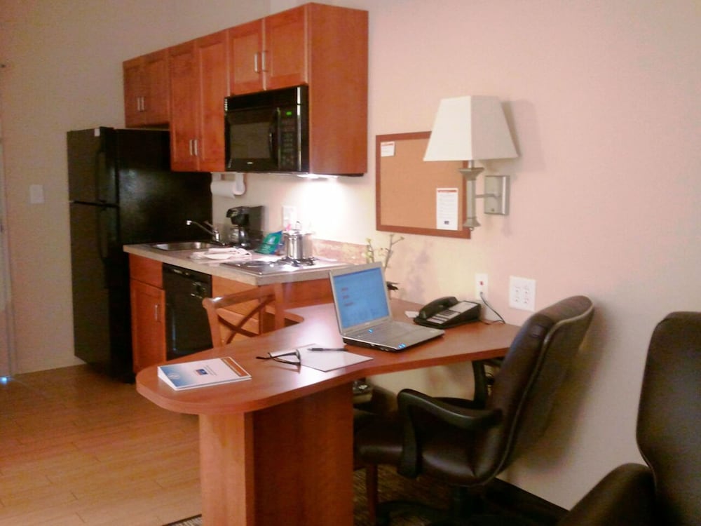 Studio Suite, 2 Double Beds, Accessible Bathtub (Hearing) - Photo 2