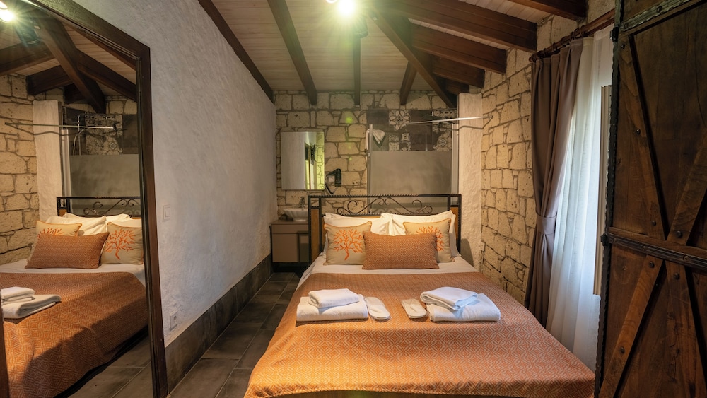 Standard Room, Garden Area