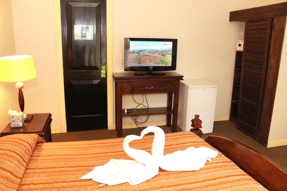 Suite, 1 King Bed - Mansion Wing photo 3