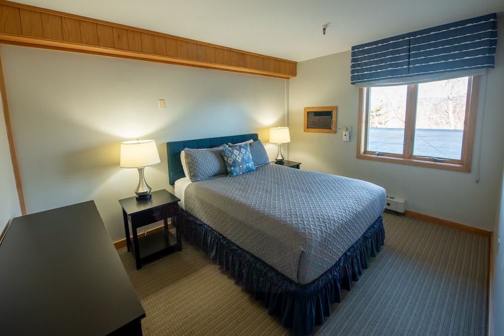 Superior Room, 1 Queen Bed with Sofa bed photo 1