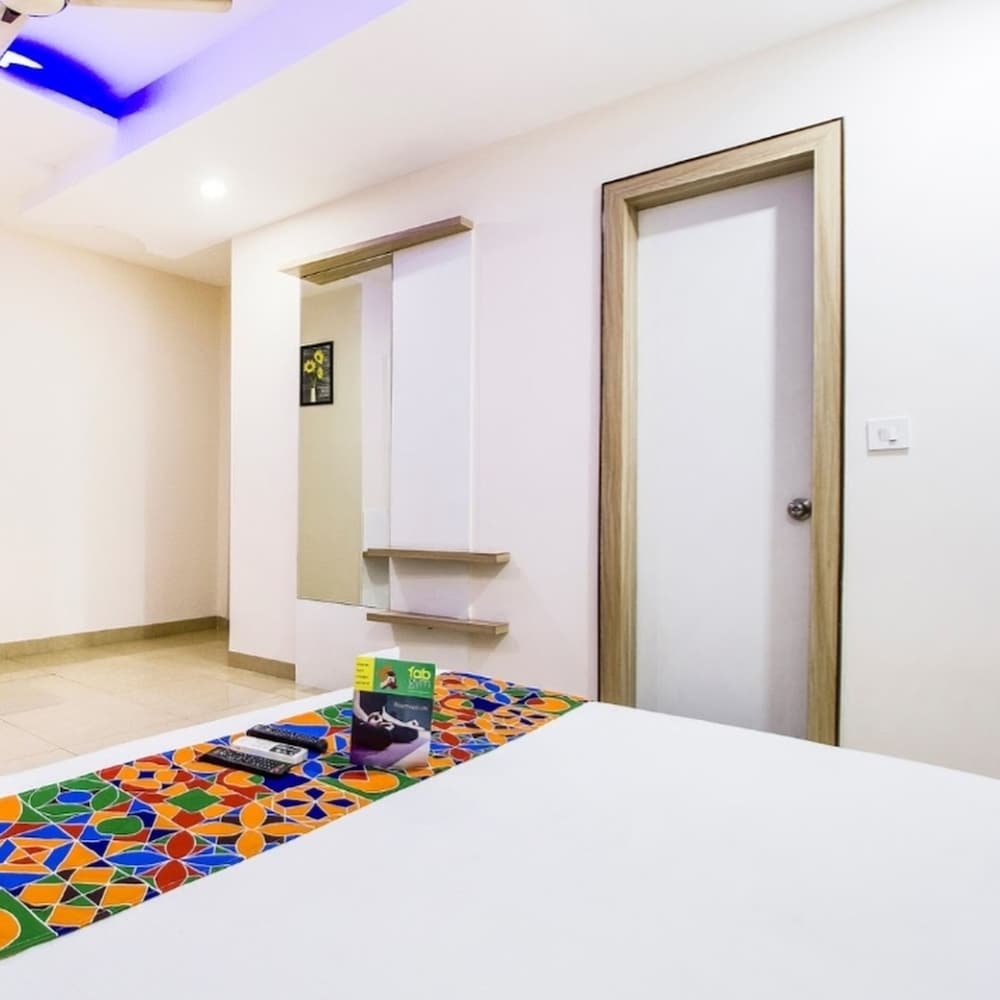 Executive Room - Photo 6