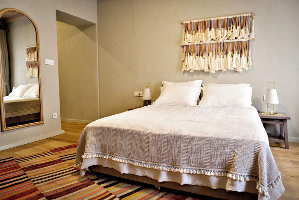 Deluxe Double Room, 1 Double Bed - Photo 11