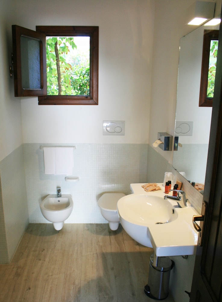 Classic Double Room - Photo 4