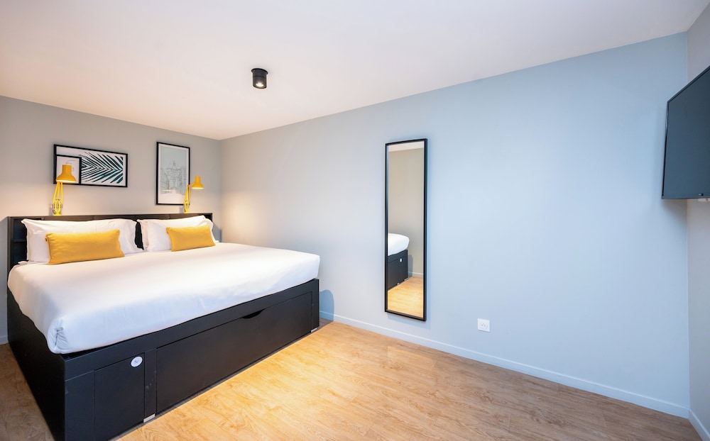 Studio Apartment Sleeps 3 - Photo 1